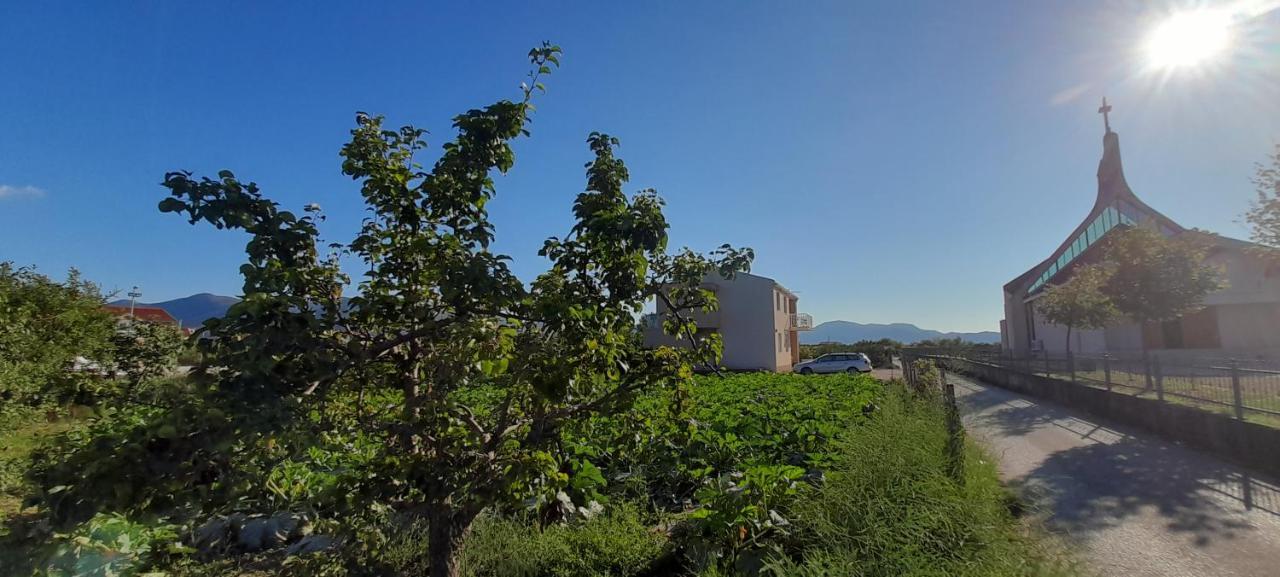 Apartman Ana, Metkovic Bagian luar foto